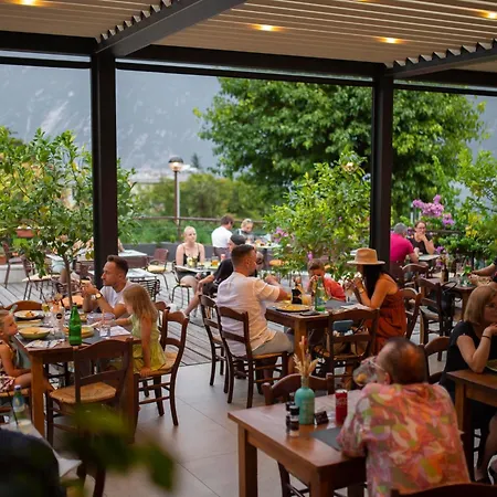 Limone 3* Limone sul Garda
